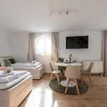 Come4stay - Gubyblue, Gubygreen & Gubysun - 3 I Bis Zu 11 Personen דירה